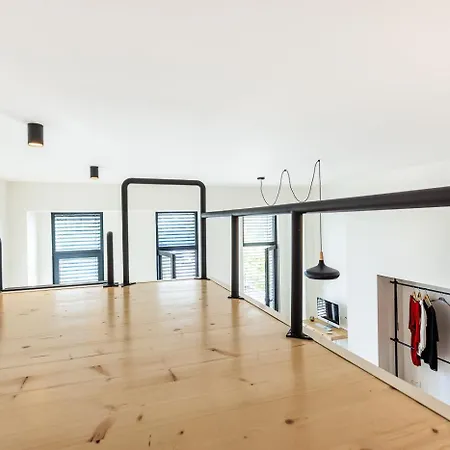 New Loft Near The Centre